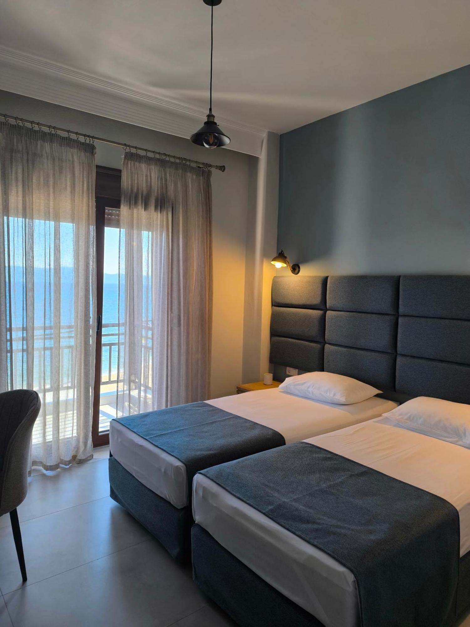 Maria Rooms To Let אואוראנואופולי מראה חיצוני תמונה