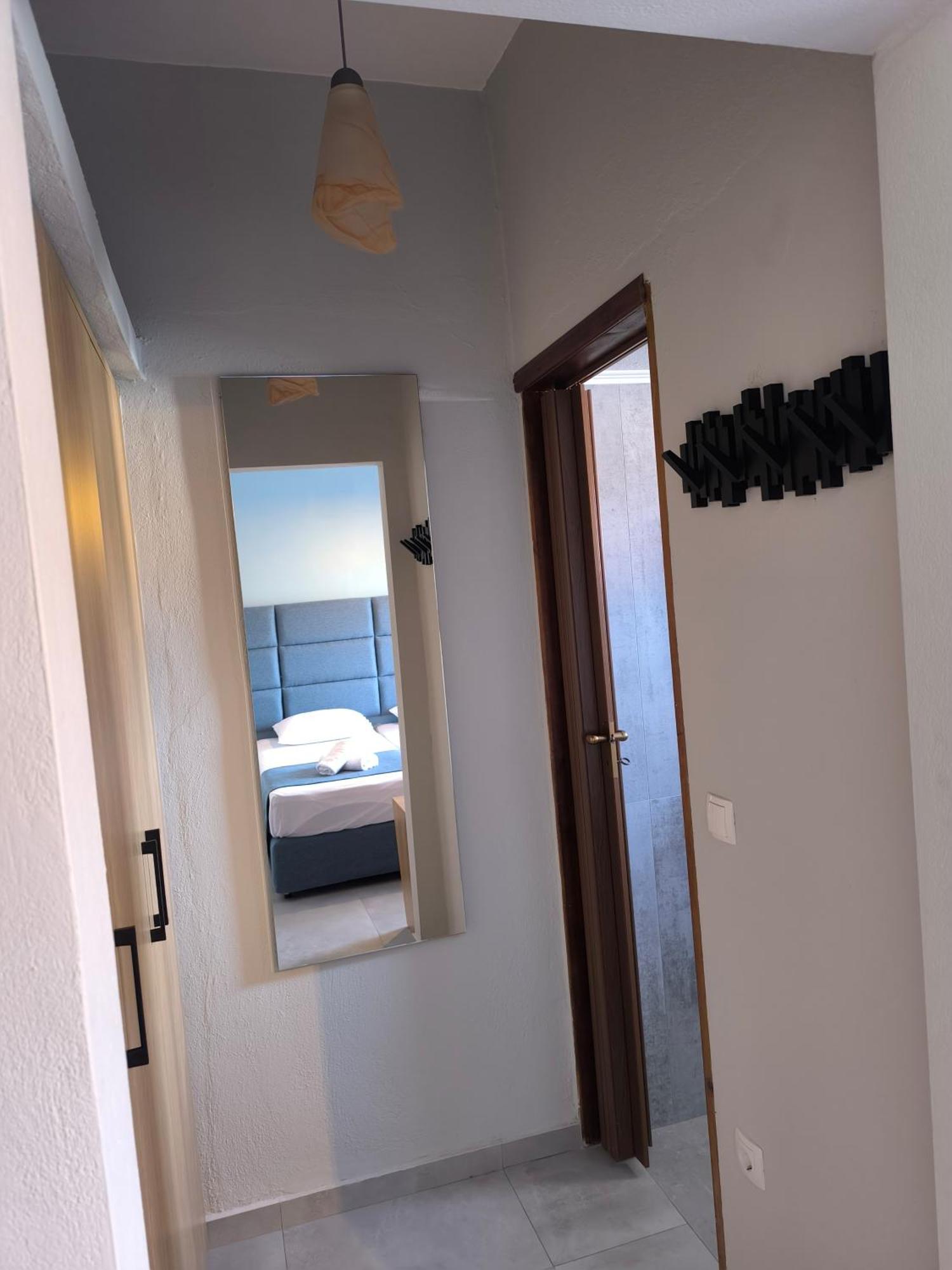 Maria Rooms To Let אואוראנואופולי מראה חיצוני תמונה