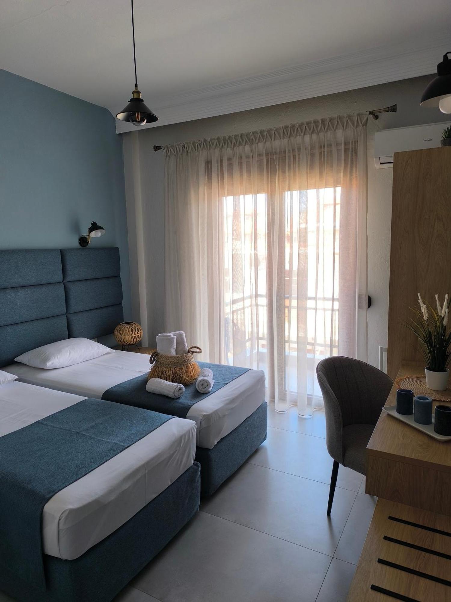 Maria Rooms To Let אואוראנואופולי מראה חיצוני תמונה