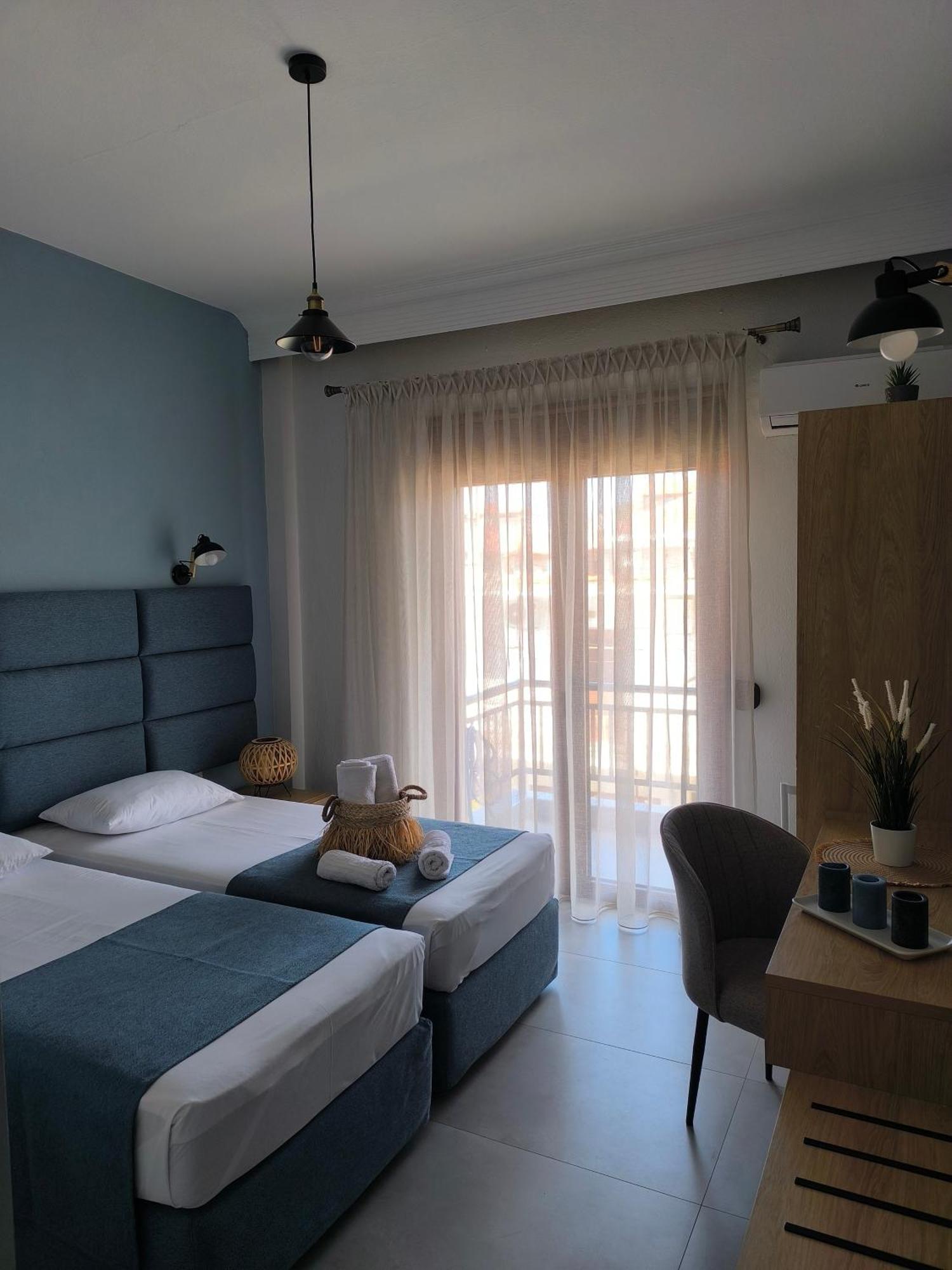 Maria Rooms To Let אואוראנואופולי מראה חיצוני תמונה